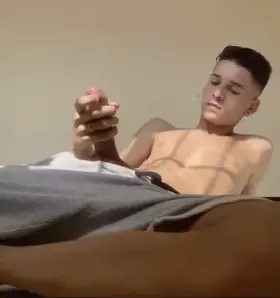 Massive Twink? Hell yeah!!! [Not OC]