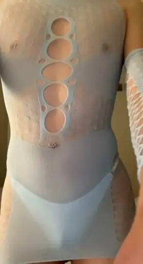 (21) come fuck me in my dress 🙈