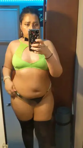 You got a friend who randomly sends you titty drop vids like this?