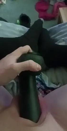 It's too bad I didn't get the cumshot on cam cuz i painted my legs 🤤💦