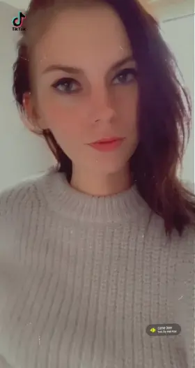 Here for a little smile, wanna grab my boobs?