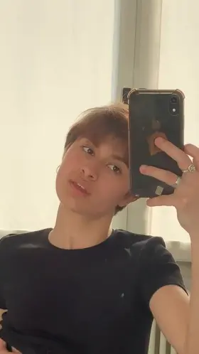 f19. Hey, do you like my cute tits?