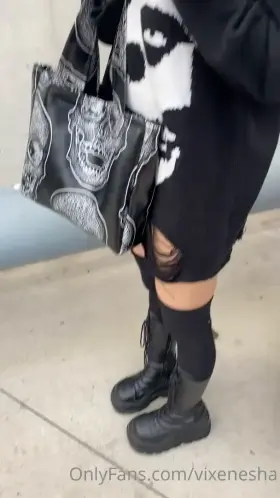 🔥Hot Pakistani model pics and videos collection (link in comments)🔥