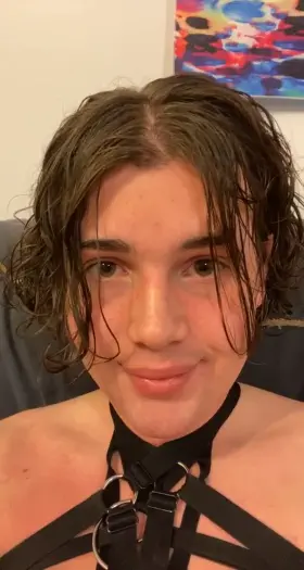 Watching sissy hypno on LSD🤤