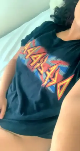 Good morning would you like to see my boobs?