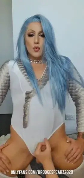 I love cumming, especially when someone else is doing all the hard work 💦