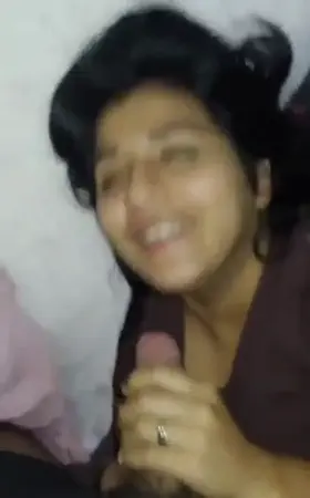 Gorgeous Girl loves to Suck men's d!ck n get pounded daily.. | Link in Comment