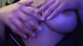 Hawaiian-Japanese titties need to be played with 🌺💖