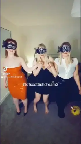 6 boobs are better than 2 😊