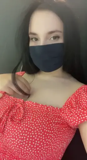 It’s a pretty red dress, don’t you think?