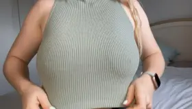 Am I your ideal woman? xoxo