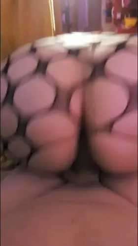 British MILF! Interacts with all Fans! Solo / Couple NO PAYWALL!! Long vids on feed