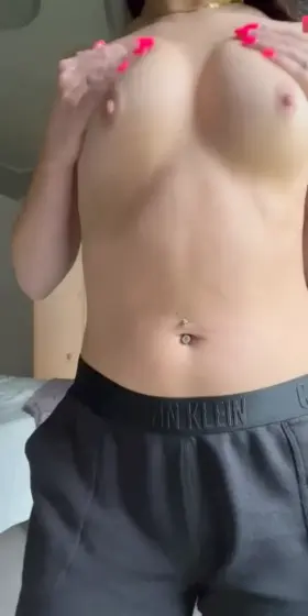 Bend me over the bed 🤪