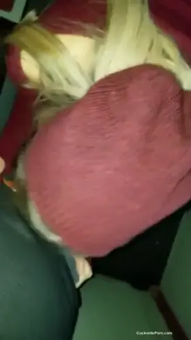 Girlfriend in gloryhole for the first time