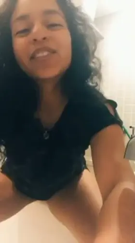 i wish there weren't so many hot men in the military 😵