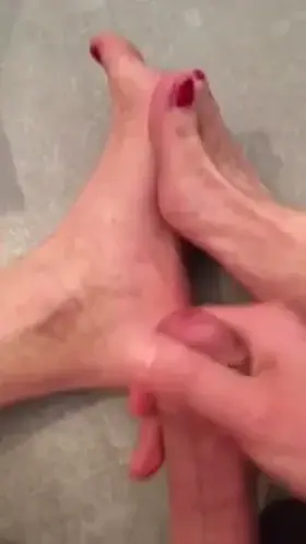 Cum on my own feet...