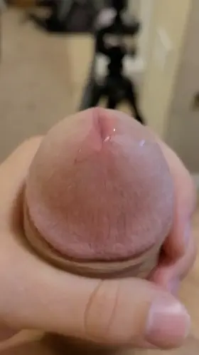 Anyone order massive leaking cock? 😏