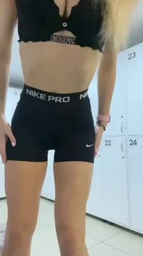 whyy do I always get so horny while being in the gym