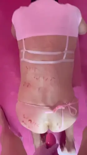 Time to fuck this little slut ;) I’m your new strap on queen 👸🏻 [f][m]