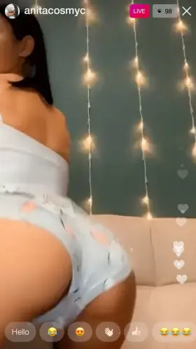 Insta Leak - Is anyone awake to watch her take off her bra?🙌