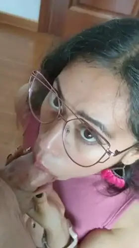 [/r/xxxtik] cum on a face after deepthroat