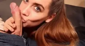 Luxurygirl licking dick