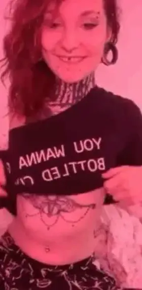 Lovely emo girl❤️New to OF| 50% OFF| Only 5$ /Nudes, videos and customs ☺️ Never get bored of her's content ✨link in comments 👇