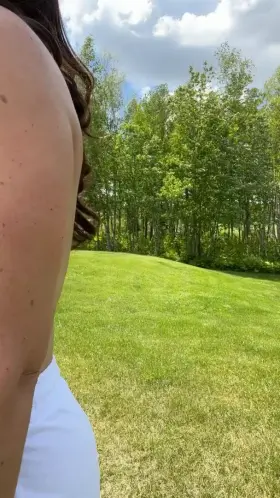 MILF love to tease! Happy Sunday!