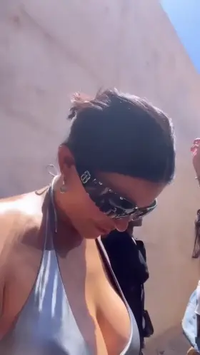 Cant stop busting to Kylie