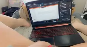 Had to get myself off in the middle of a lecture 💦 (F)