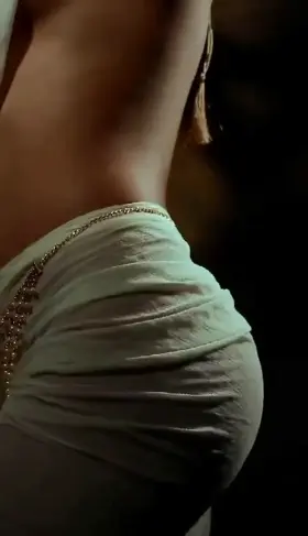 Desi teen braless hot dance moves💦. Check my bio for more