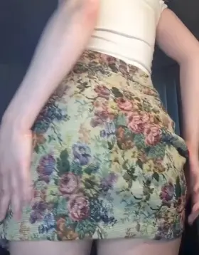 Would you fill up my ass and pull my skirt back down?😳❤️