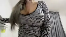 bouncing big tits reveal