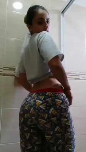 love it when tall guys push me against the wall