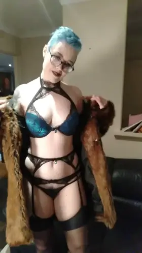 Please let me hear all about what you like beneath my coat 😈💙