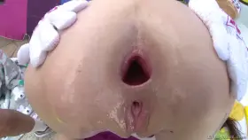 Anna De Ville shows off her MASSIVE GAPES