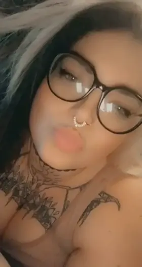 I’m bored. Talk to meeeeee, like lovers do