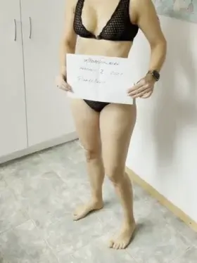 Please verify me, 40+ MILF peeling panties