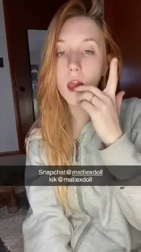 F4M Whos up for some fun and roleplay sexting ? hit me up boys im waiting :*