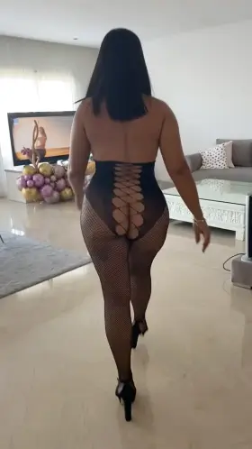 Imagine That North African Ass Jiggle On Your Face
