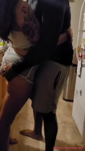 I’m definitely letting my homies do this if he had a bbc.. wish had buds