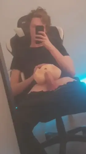 (20m) Having fun with my toy (video)