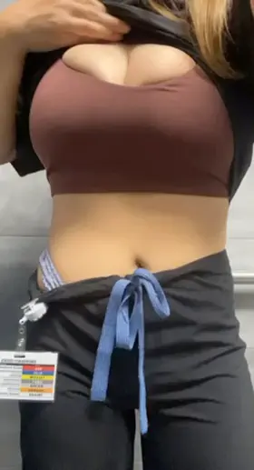 Who’s tryna be my bathroom quickie?? 🤤