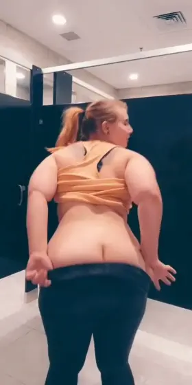 Do you like when I spread it? 😝