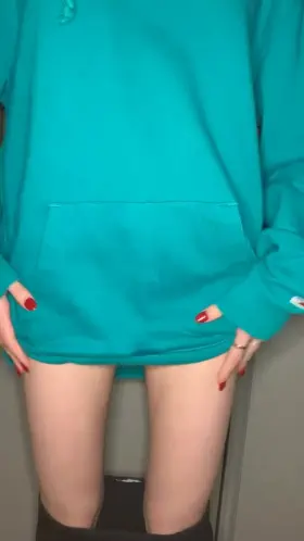 My teen ass would love to be eaten by someone experienced