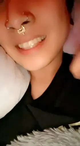 Just wanna pleasure you with my Filipina mouth 😘😜