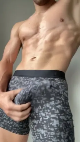 Happy Friday w/ A Flex 🍌🐒