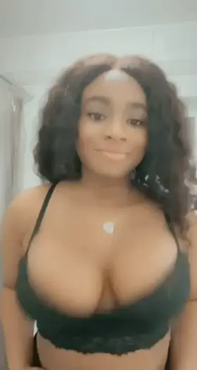 This top is not for bouncing tits
