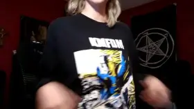 packing heat under my pjs 🤤