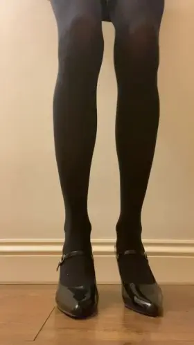 Make her wear spikes & she'll dress & pose like this for you ;p